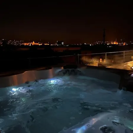 Spacious With Shared Jacuzzi/private Terrace * Budapest