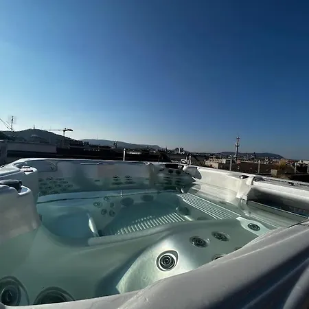 Apartment Spacious With Shared Jacuzzi/private Terrace