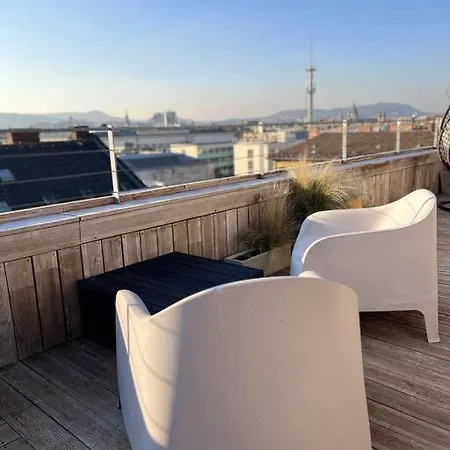 Apartment Spacious With Shared Jacuzzi/private Terrace