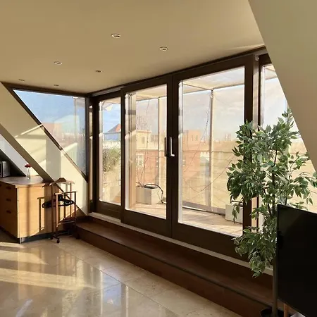 Spacious With Shared Jacuzzi/private Terrace Apartment Budapest